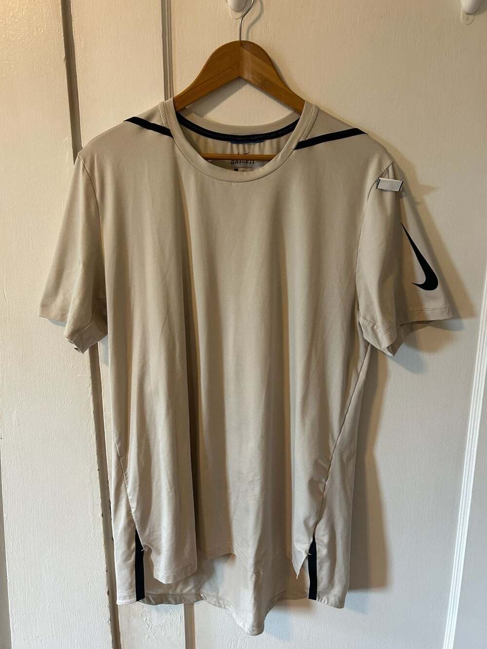 Nike Dri-FIT Technical Performance Training T-Shirt Size Large